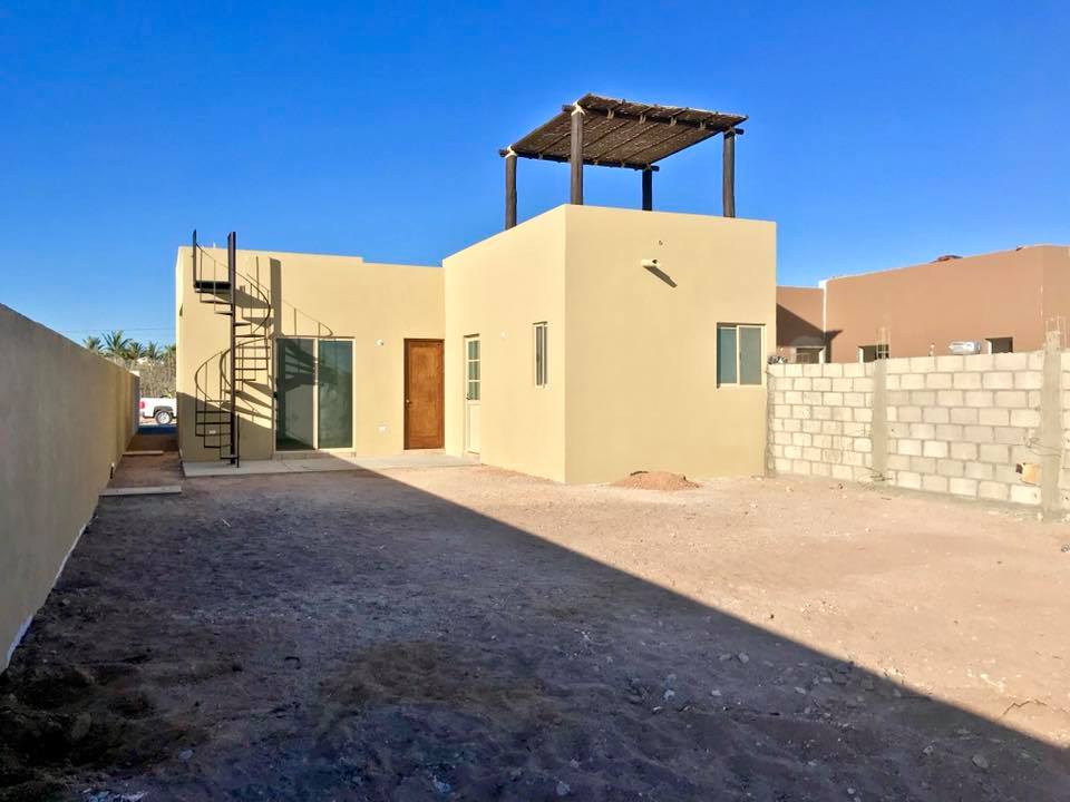 31081527_1643057745749018_2415001622880803510_n